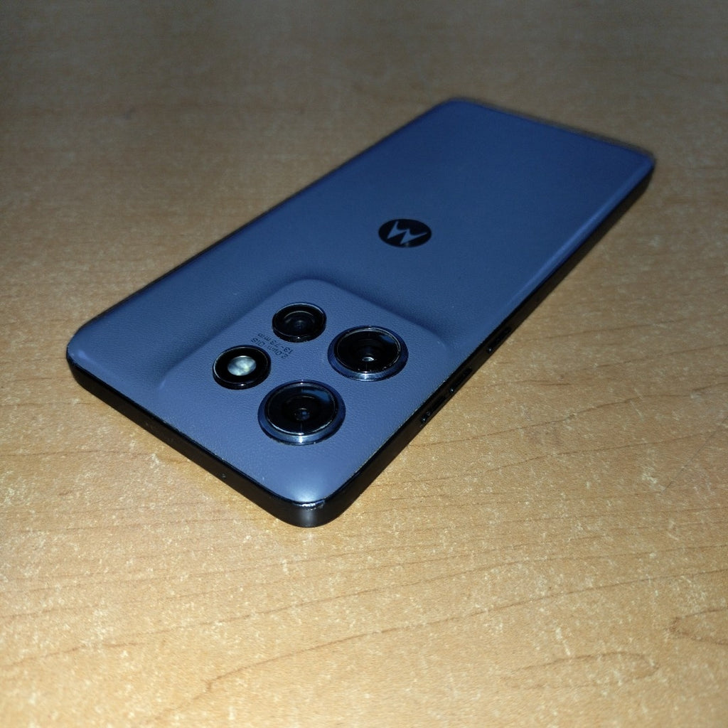 CELULAR MOTOROLA EGDE 60 NEO XT2509-1 (2025) 256 GB 12 GB RAM (SEMINUEVO)