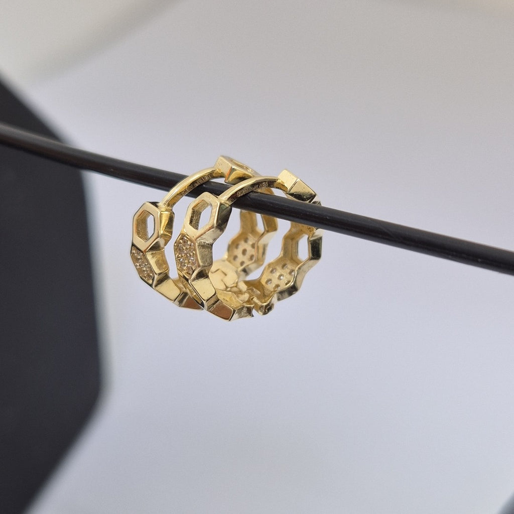 ARETES HUGGIES HEXAGONALES C CIRCONIAS 14K 2.7 GR (NUEVO)