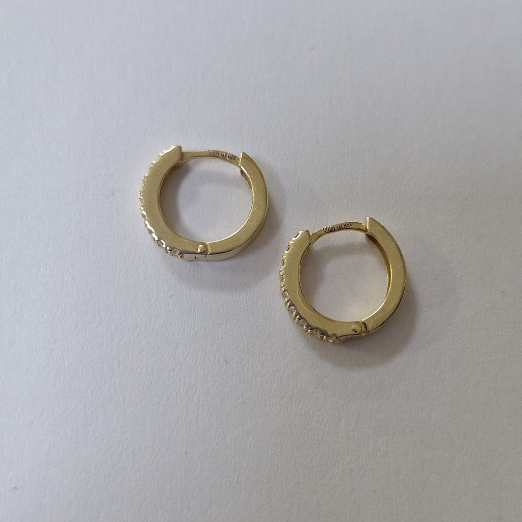 ARETES HUGGIES C CIRCONIAS 14K 1.7 GR (NUEVO)