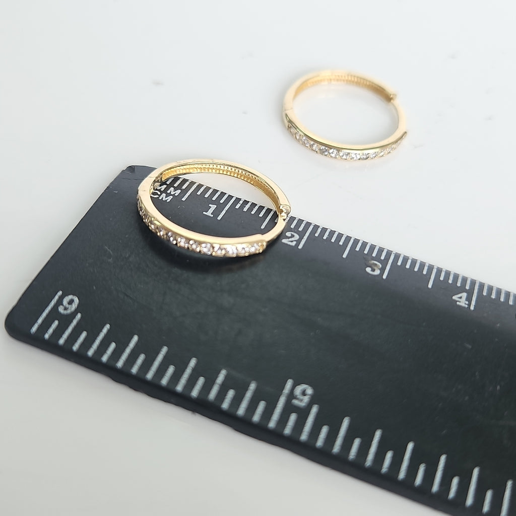 ARETES ARRACADAS C CIRCONIAS 14K 1.8 GR (NUEVO)