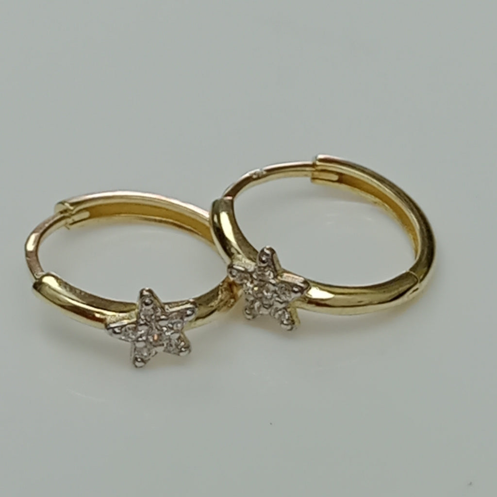 ARETES ARRACADAS FIG ESTRELLA CIRCONIAS 10K 1.6 GR (NUEVO)