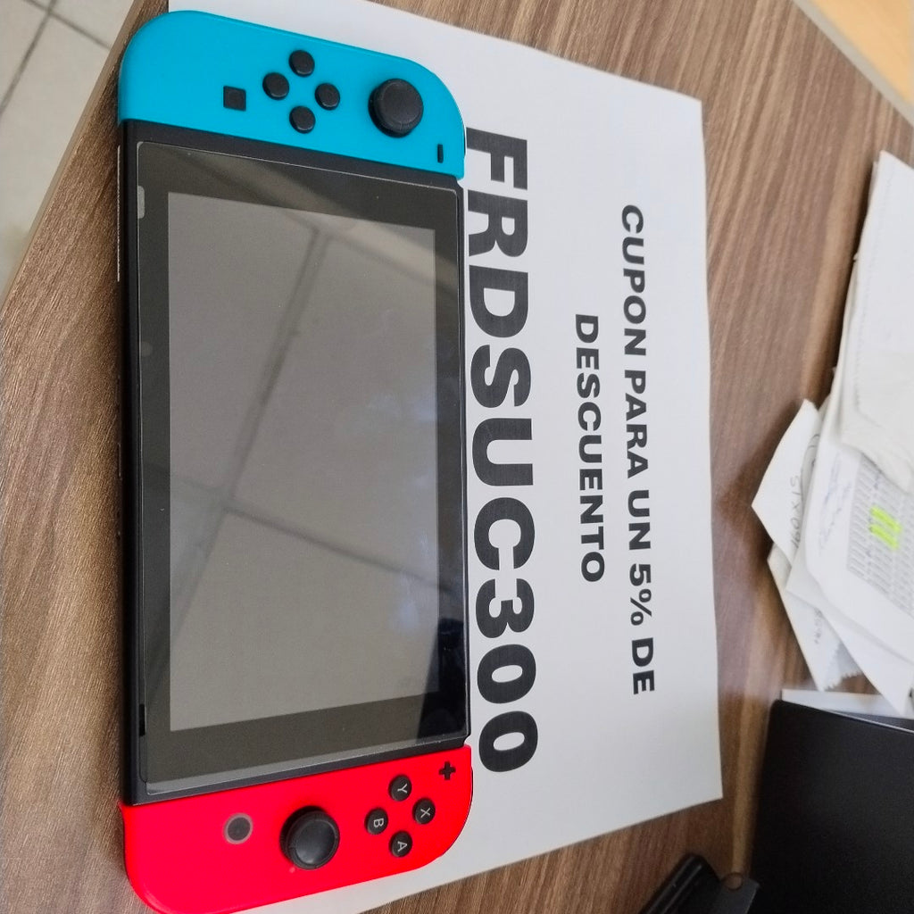 CONSOLA DE VIDEOJUEGO NINTENDO SWITCH OLED 64 GB (SEMINUEVO)