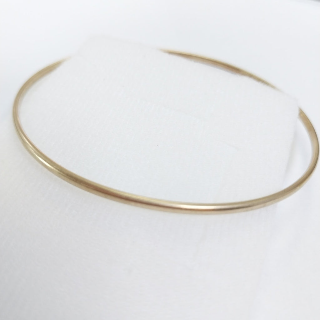 PULSERA RIGIDA ORO 10 K 2.9 GRMS (SEMINUEVO)