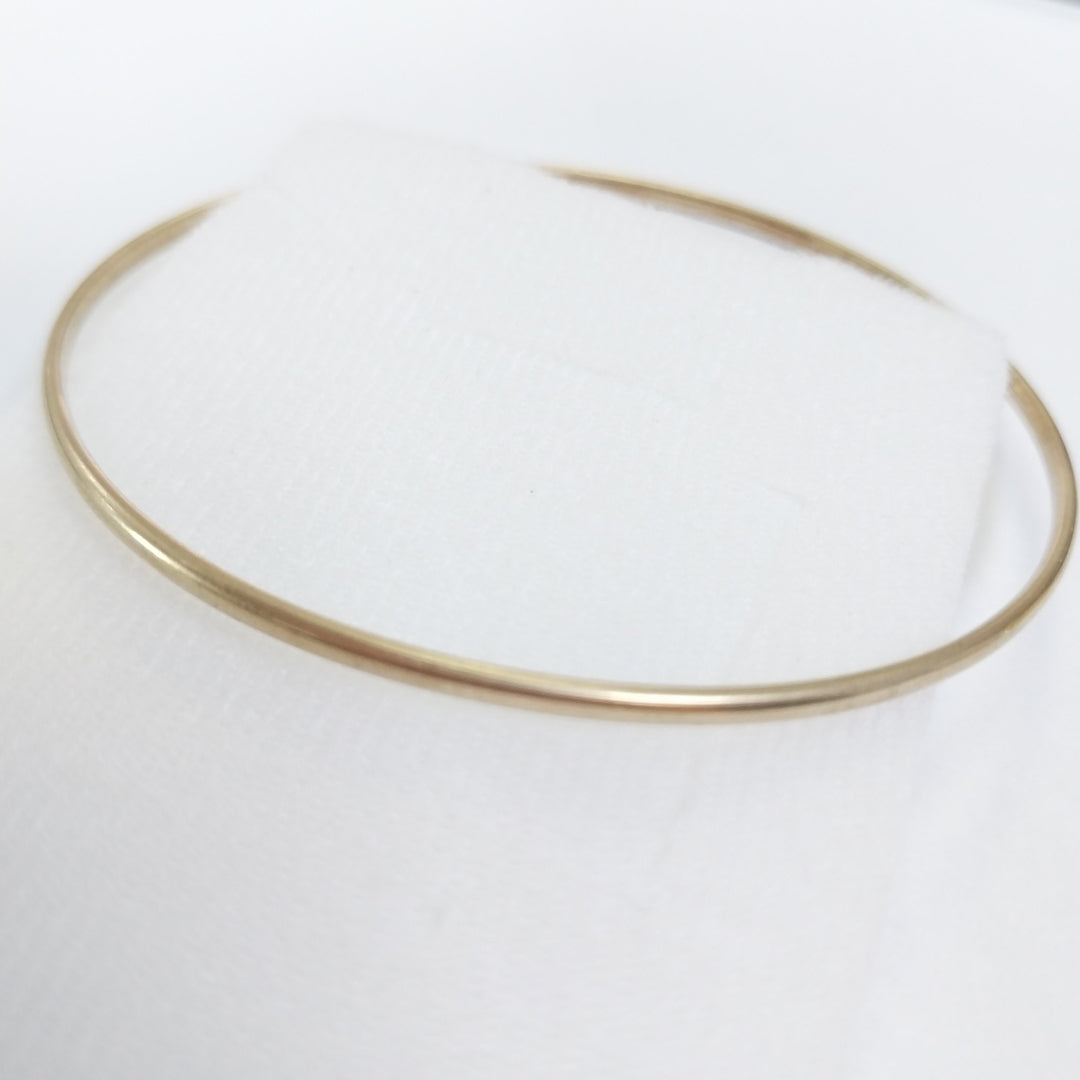 PULSERA RIGIDA ORO 10 K 2.9 GRMS (SEMINUEVO)