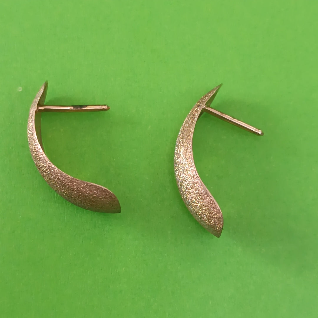 ARETES PAR ORO 14 K 1,10 GRMS (SEMINUEVO)