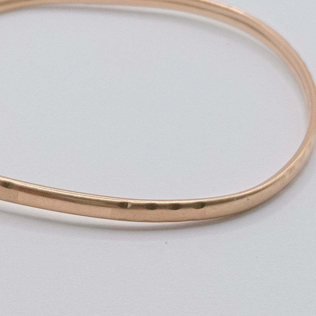 PULSERA RIGIDA ORO 14 K 4.3 GRMS (SEMINUEVO)
