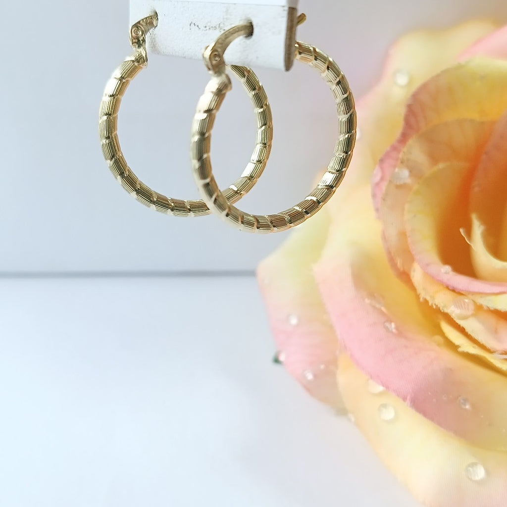 ARETES ARRACADAS LABRADAS 14K 3.2 GR (NUEVO)