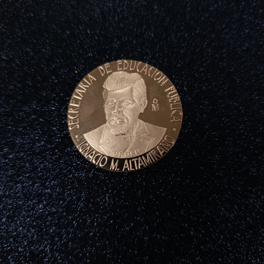 MEDALLA CONMEMORATIVA ORO 21 K 42.2 GRMS (SEMINUEVO)