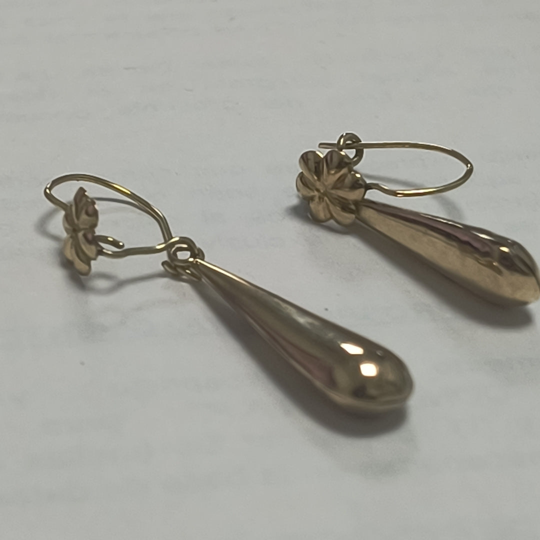 ARETES PAR ORO 8 K 1.6 GRMS (SEMINUEVO)