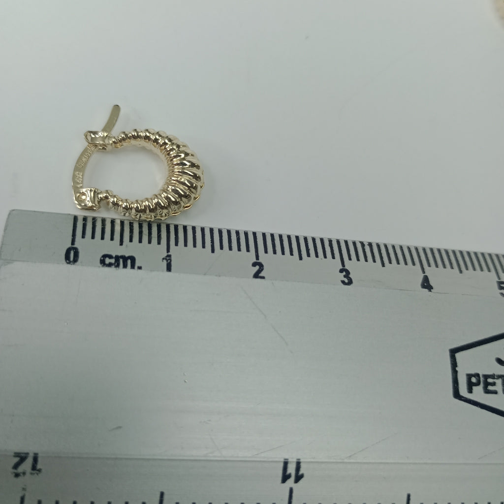 ARETES ARRACADA ESTRIADAS 14K 1.1 GR (NUEVO)