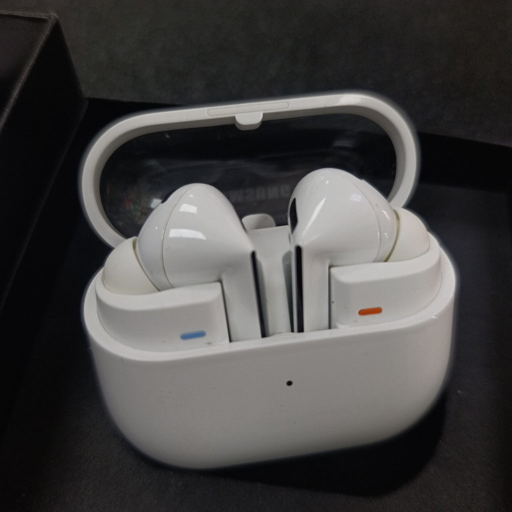 AUDIFONOS SAMSUNG GALAXY BUDS 3 PRO SM-R630 INALAMBRICO IN EAR (SEMINUEVO)