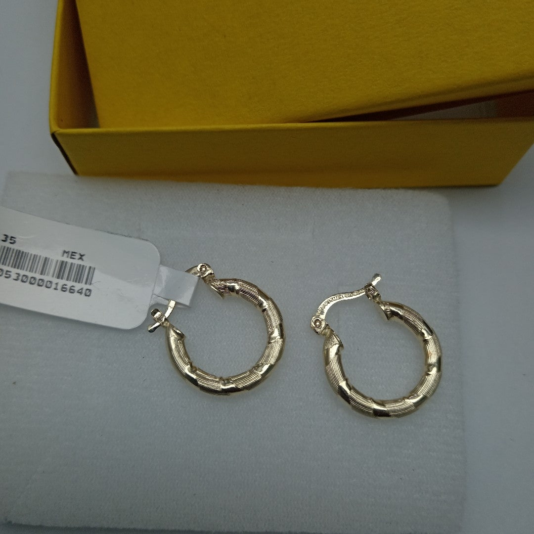 ARETES ARRACADAS TROQUELADAS 14K 2.2 GR (NUEVO)