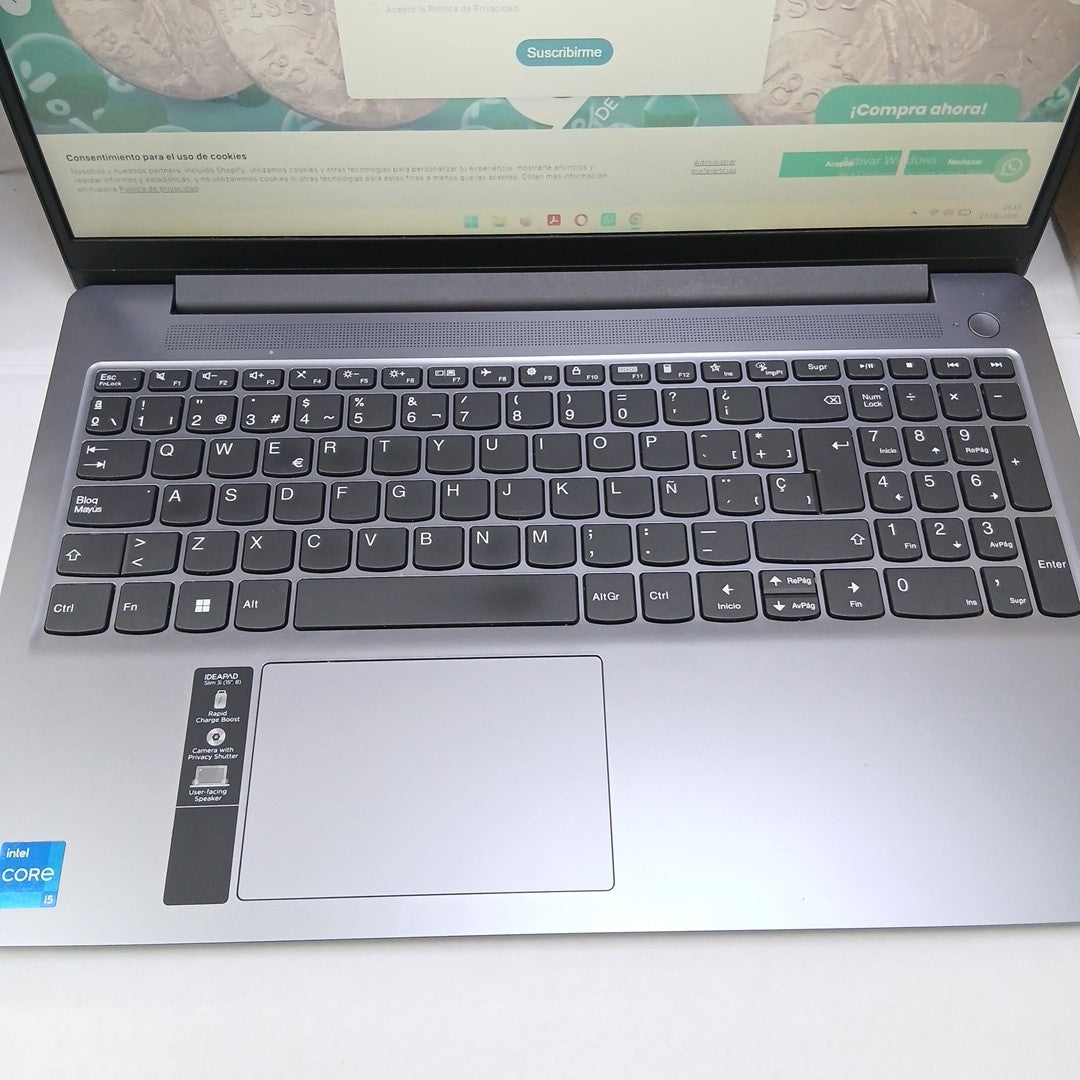 LAPTOP LENOVO IDEAPAD SLIM 3 15IRH8 (2024) 512 GB SSD 16 GB RAM (SEMINUEVO)