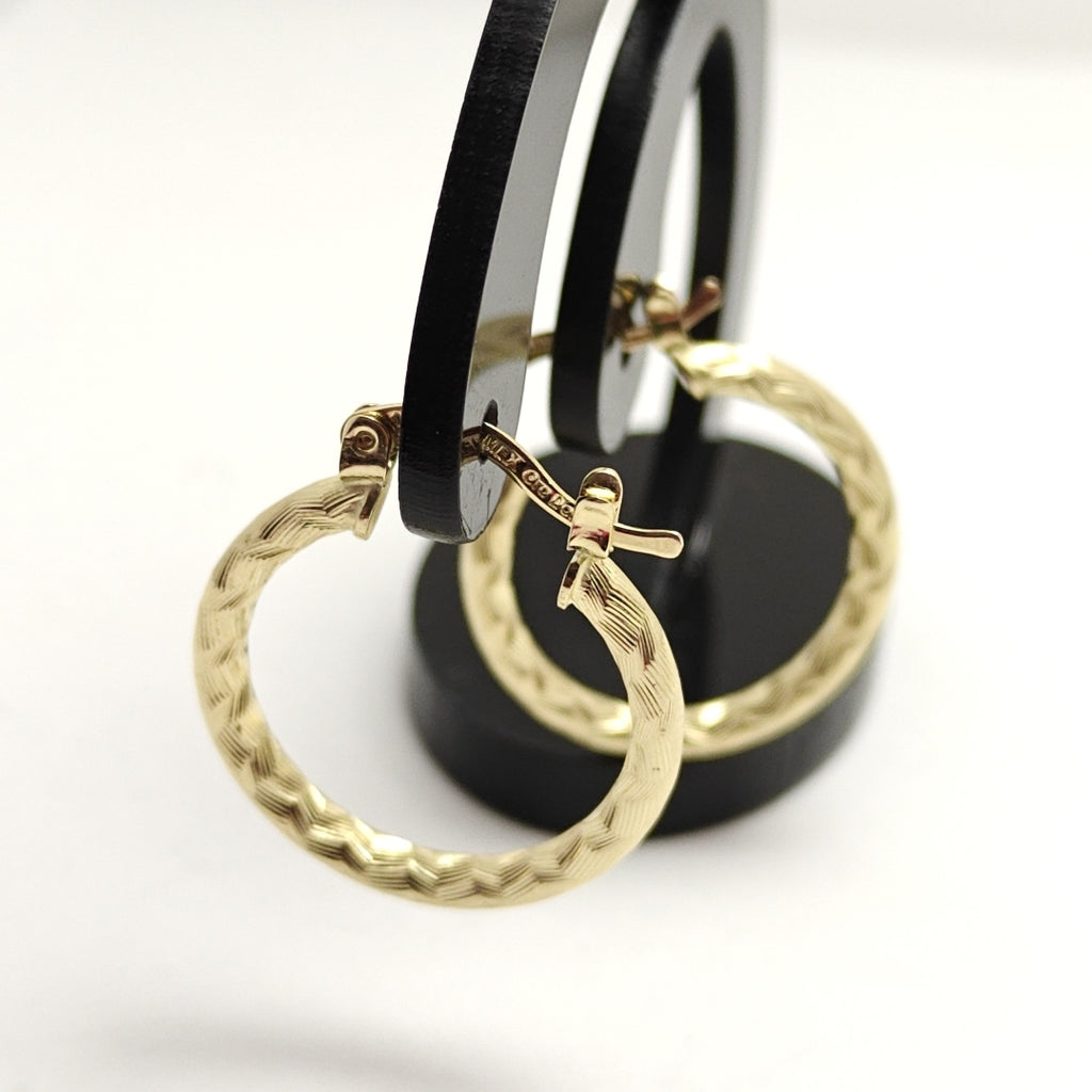 ARETES ARRACADAS LABRADAS 14K 2.1 GR (NUEVO)