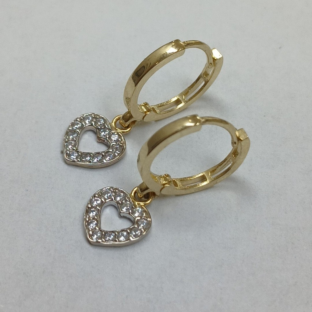 ARETES HUGGIES CON DIJE CORAZON Y CIRCONIAS 14K 2 GR (NUEVO)