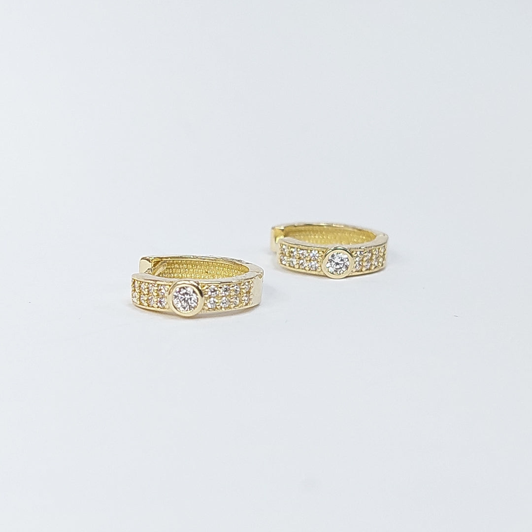 ARETES ARRACADAS C CIRCONIAS 10K 2.7 GR (NUEVO)