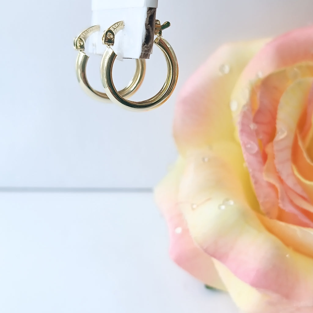 ARETES TEJIDO ARRACADAS LISAS 14K 2.1 GR (NUEVO)