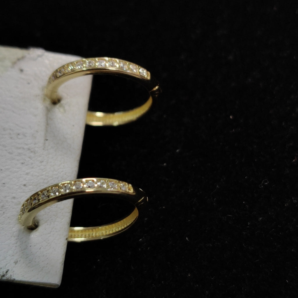 ARETES HUGGIES C CIRCONIA 14K 1.8 GR (NUEVO)