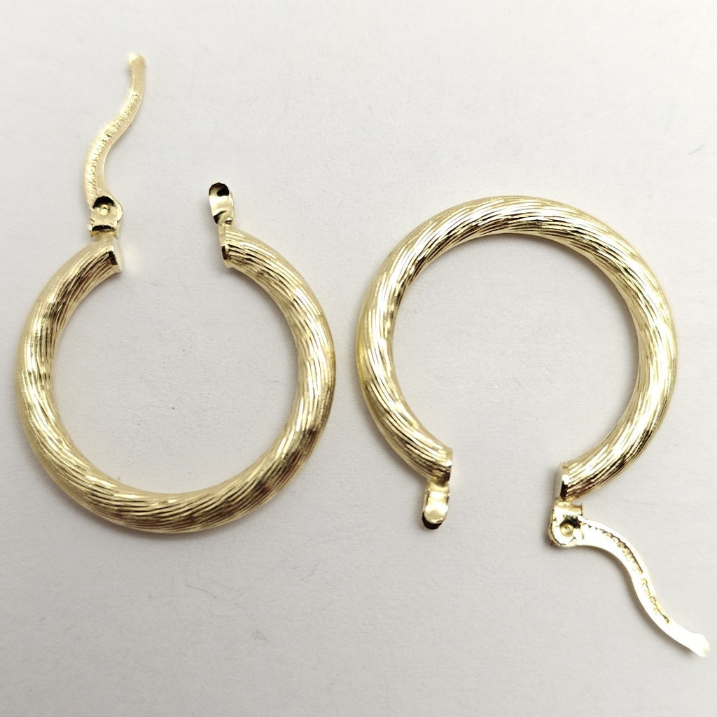 ARETES TEJIDO ARRACADAS ASTRIADAS 14K 2.9 GR (NUEVO)