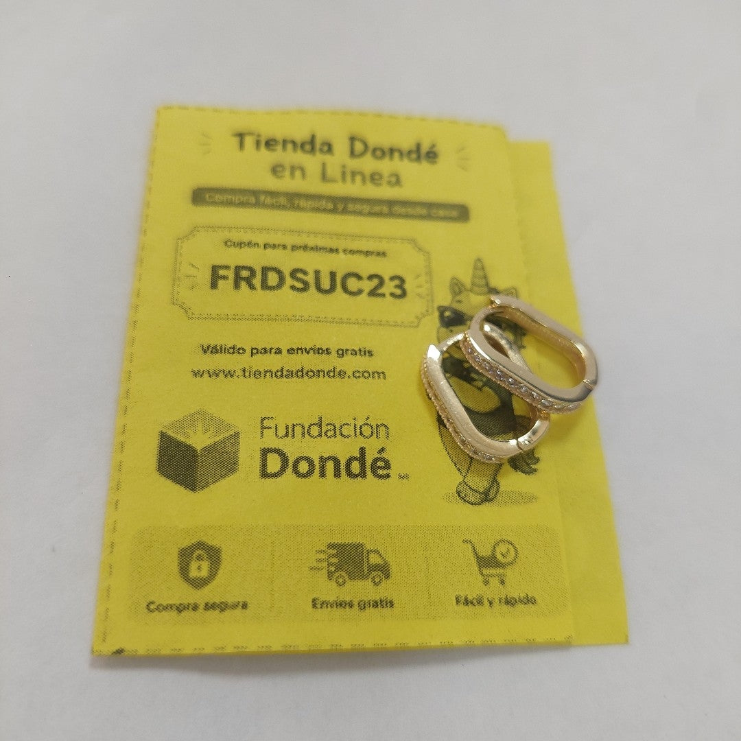 ARETES HUGGIES OVALADA C CIRCONIAS 14K 2.3 GR (NUEVO)
