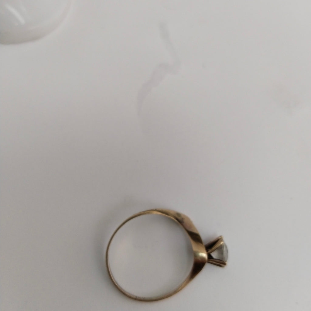 SOLITARIO ORO 10 K 1.7 GRMS (SEMINUEVO)
