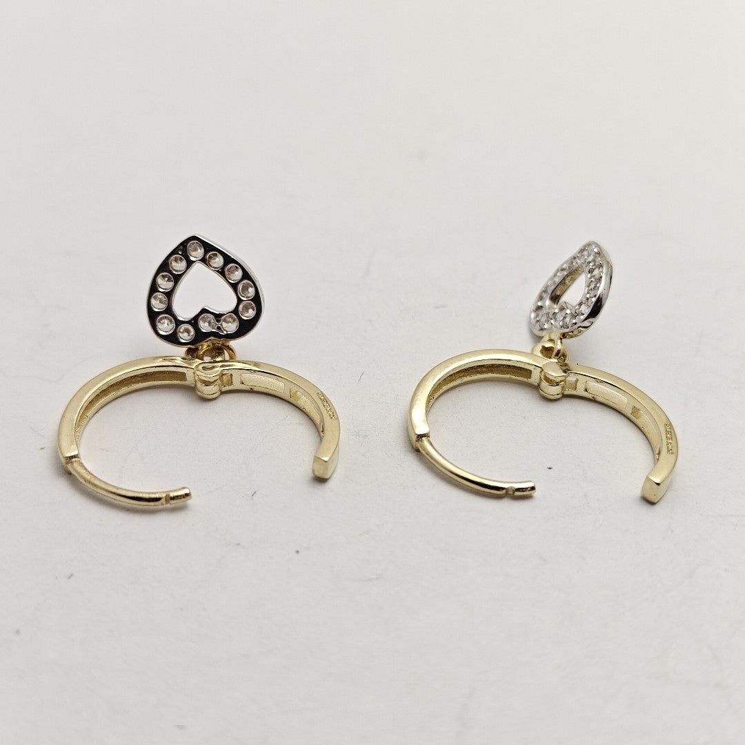 ARETES HUGGIES CON DIJE CORAZON Y CIRCONIAS 14K 2.2 GR (NUEVO)