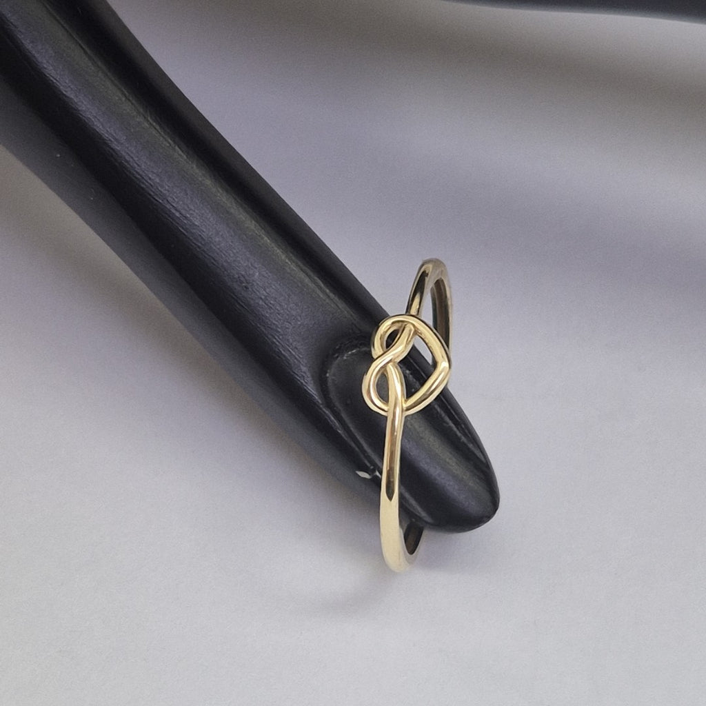 ANILLOS ANILLITO FIG CORAZON 10K TALLA 8 0.9 GR (NUEVO)