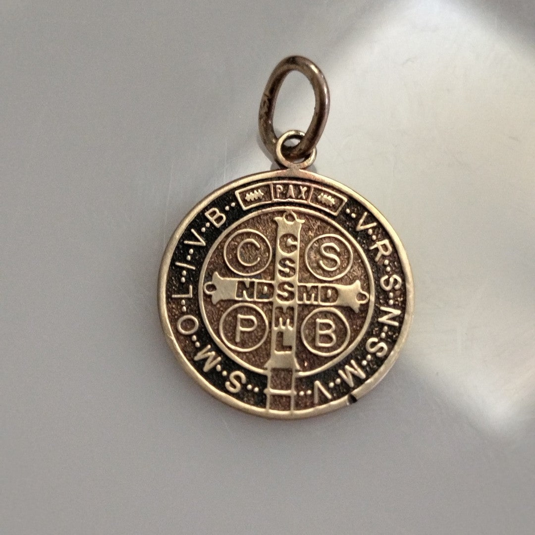 DIJE ORO 14 K 1.6 GRMS (SEMINUEVO)