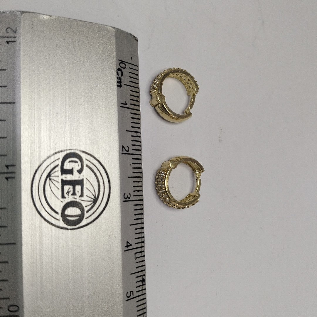 ARETES HUGGIE CON CIRCONIAS 14K 2.2 GR (NUEVO)