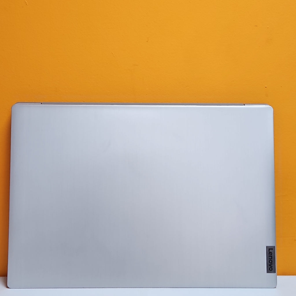 LAPTOP LENOVO IDEAPAD 3 15ADA05 (2022) 256 GB SSD 8 GB RAM (SEMINUEVO)