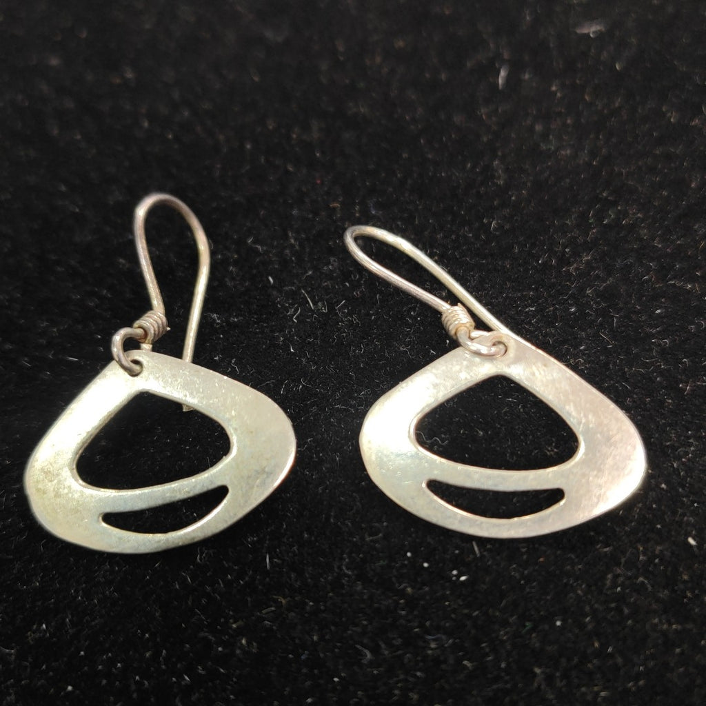 ARETES PAR PLATA 2,40 GRMS (SEMINUEVO)
