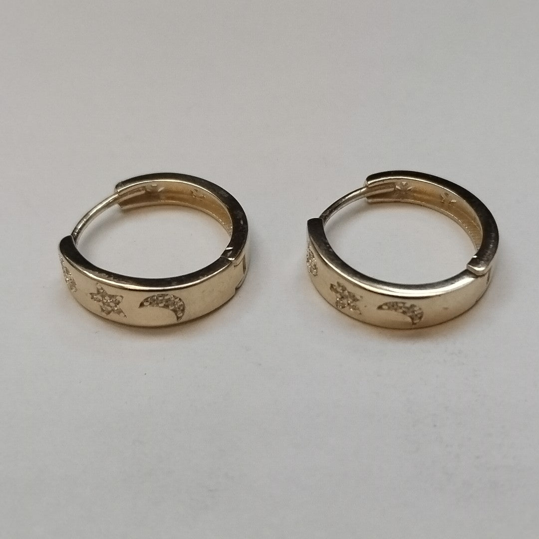 ARETES TEJIDO HUGGIES CON CIRCONIAS 14K 3 GR (NUEVO)