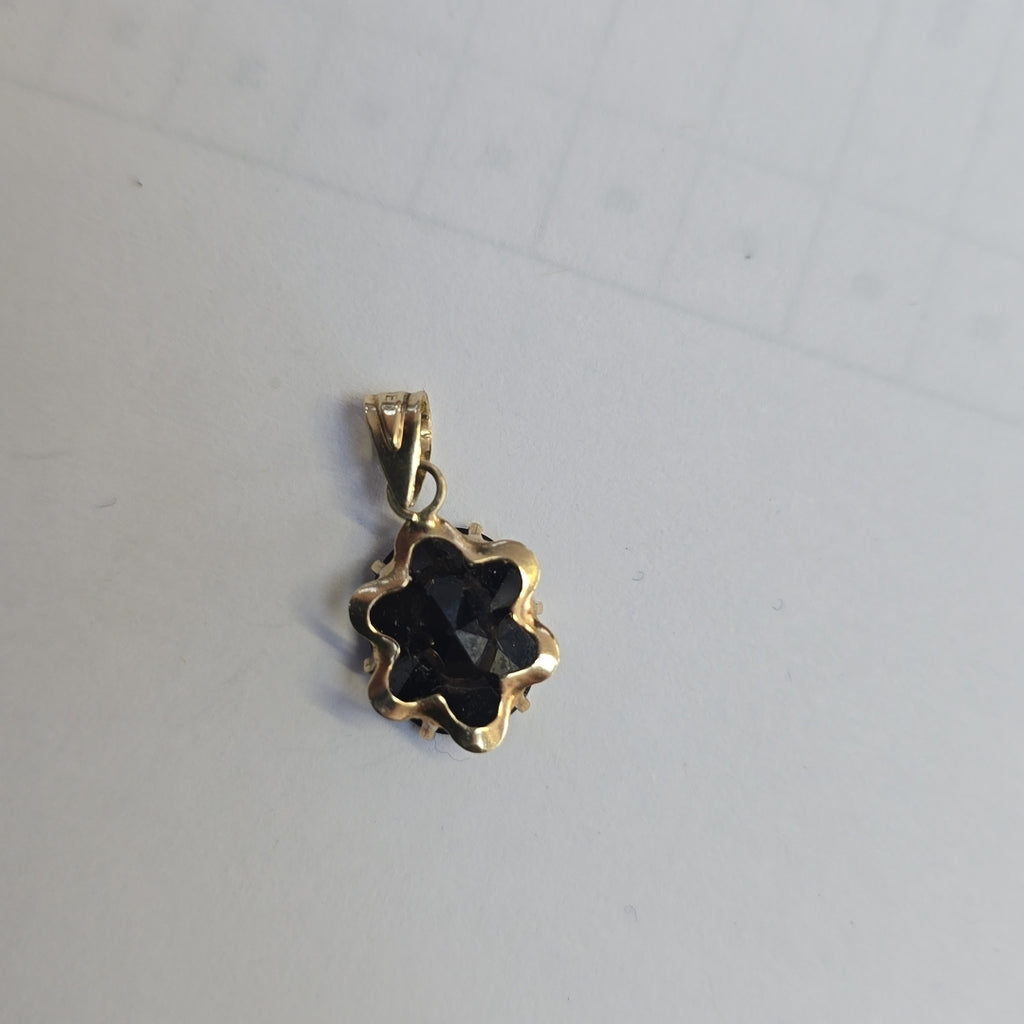DIJE ORO 10 K 1.2 GRMS (SEMINUEVO)