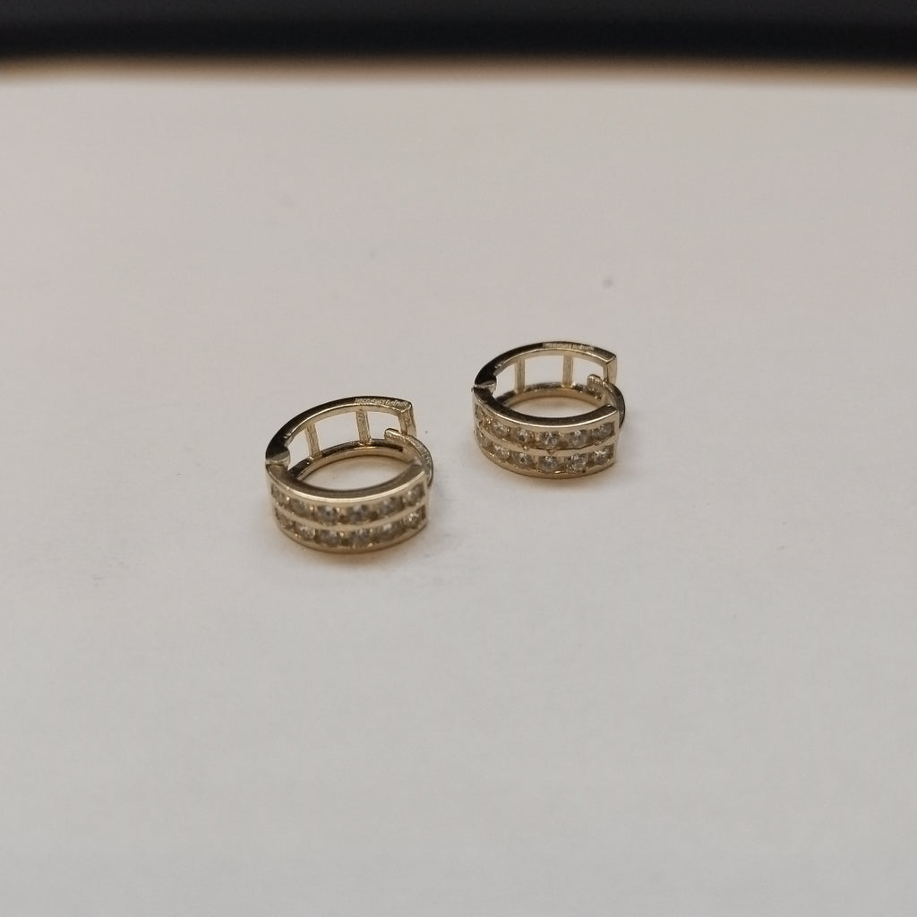 ARETES HUGGIES C CIRCONIAS 14K 1.7 GR (NUEVO)