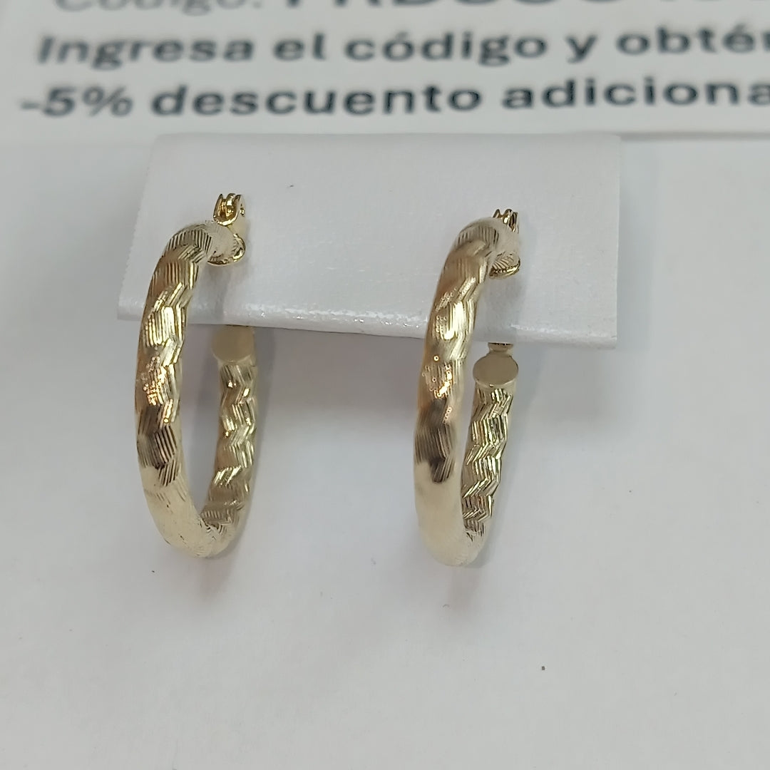 ARETES ARRACADAS LABRADAS 14K 2.1 GR (NUEVO)