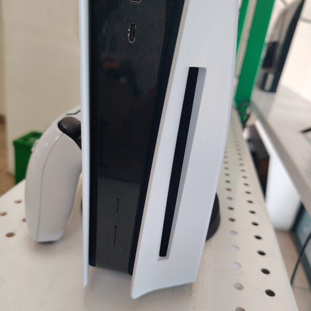 CONSOLA DE VIDEOJUEGO SONY PS5 825 SSD (SEMINUEVO)