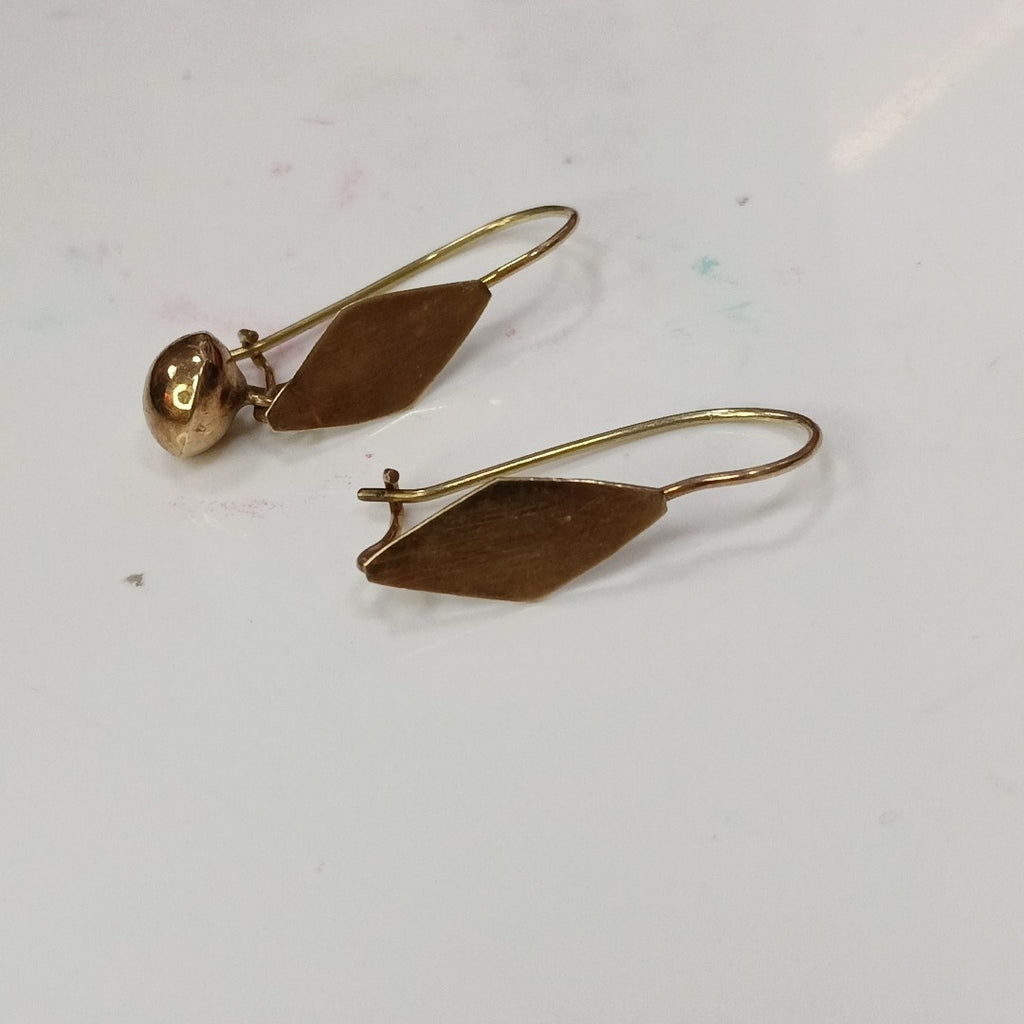 ARETES PAR ORO 8 K 1.6 GRMS (SEMINUEVO)