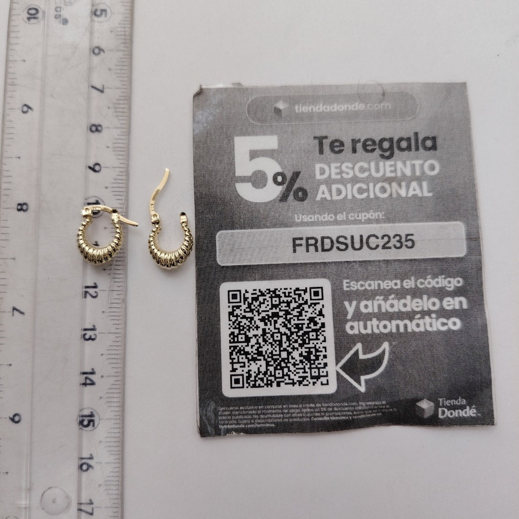 ARETES ARRACADA ESTRIADAS 14K 1.1 GR (NUEVO)