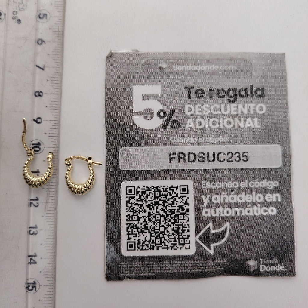 ARETES ARRACADA ESTRIADAS 14K 1.1 GR (NUEVO)