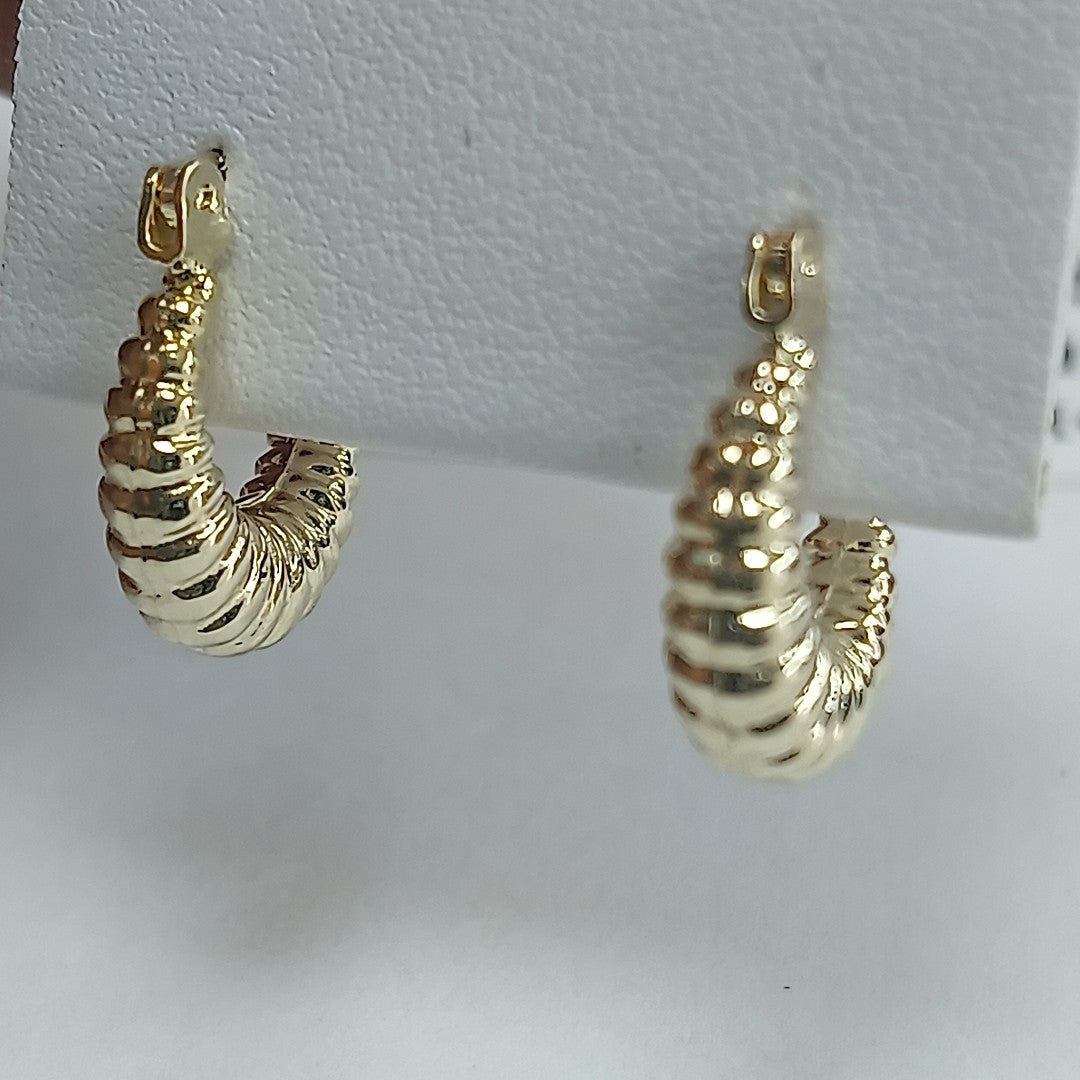 ARETES ARRACADA ESTRIADAS 14K 1.1 GR (NUEVO)