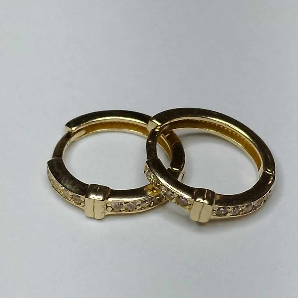 ARETES HUGGIES C CIRCONIA 14K 1.9 GR (NUEVO)