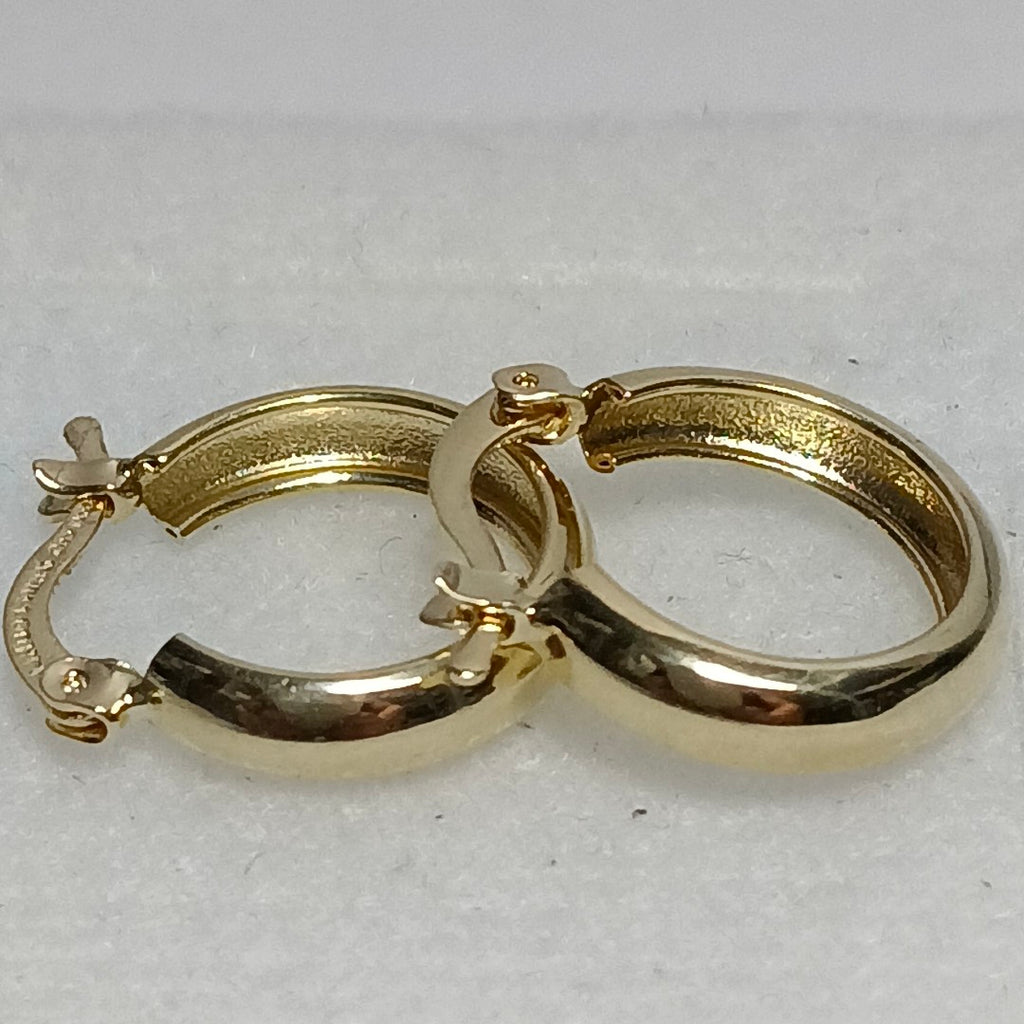 ARETES TEJIDO ARRACADAS LISAS 14K 2.2 GR (NUEVO)