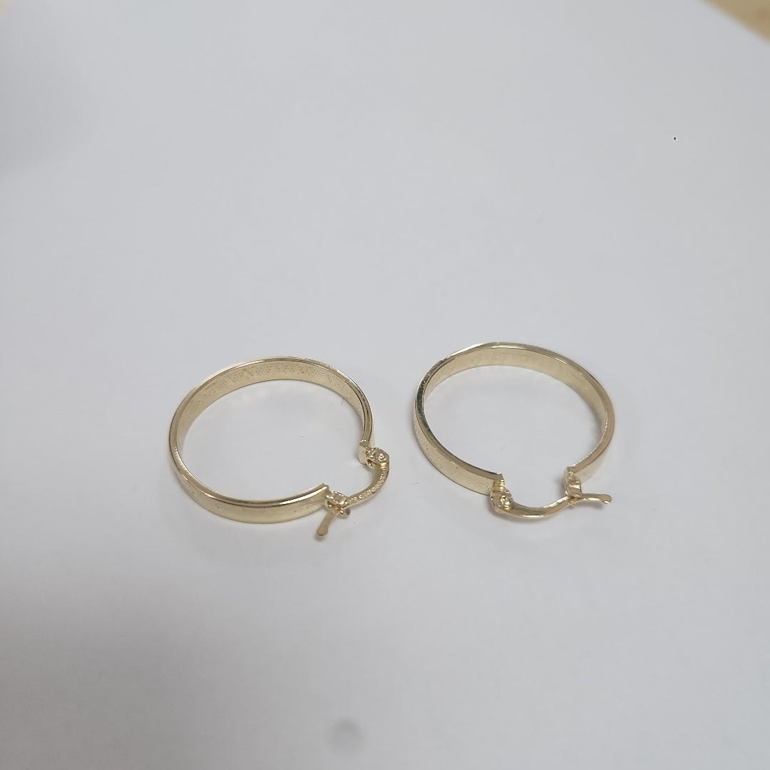 ARETES ARRACADAS TROQUELADA 14K 2.7 GR (NUEVO)