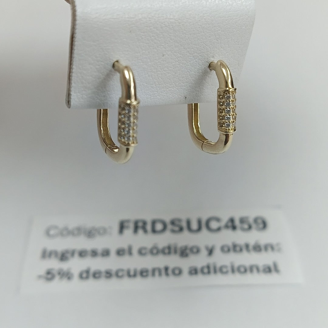 ARETES HUGGIES OVALADA C CIRCONIAS 14K 2.4 GR (NUEVO)