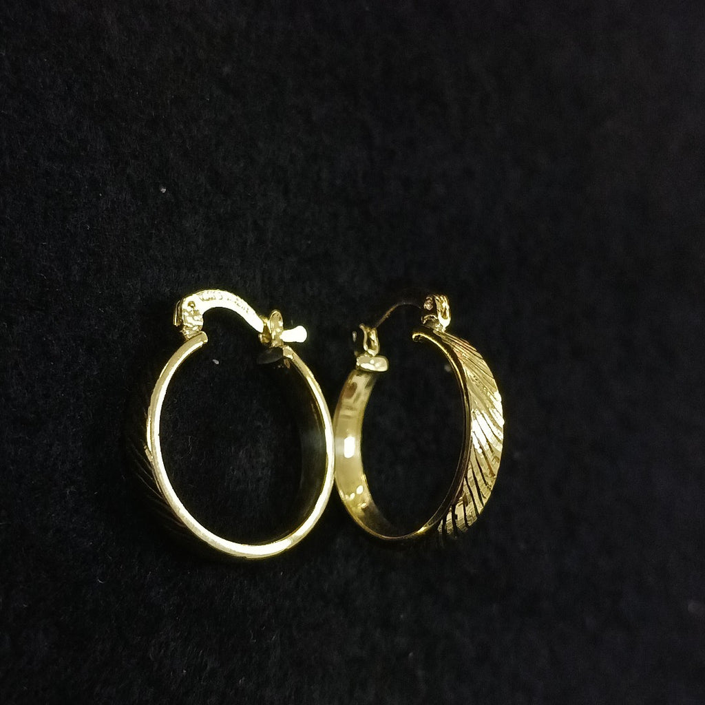 ARETES ARRACADA ASTRIADA 10K 1.8 GR (NUEVO)