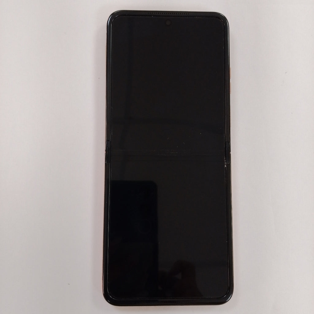 CELULAR MOTOROLA RAZR 50 ULTRA XT2451-3 (2024) 512 GB 12 GB RAM (SEMINUEVO)