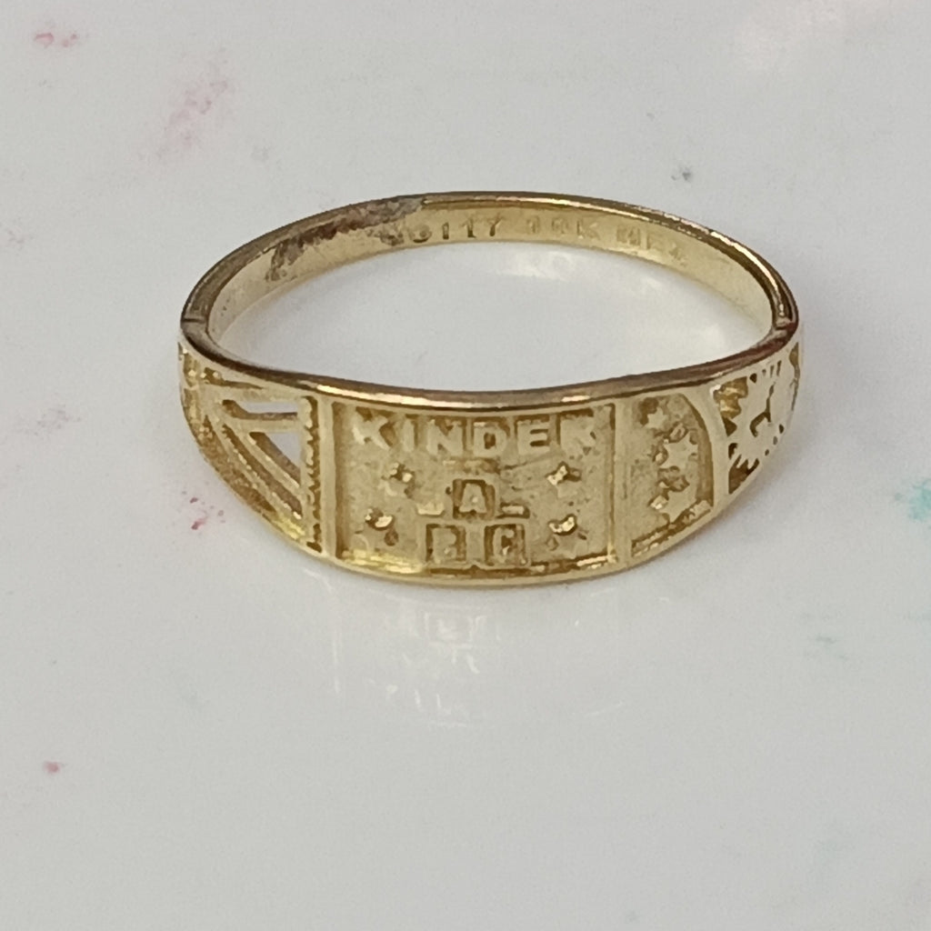 ANILLO DE GRADUACIÓN ORO 10 K 1.1 GRMS (SEMINUEVO)