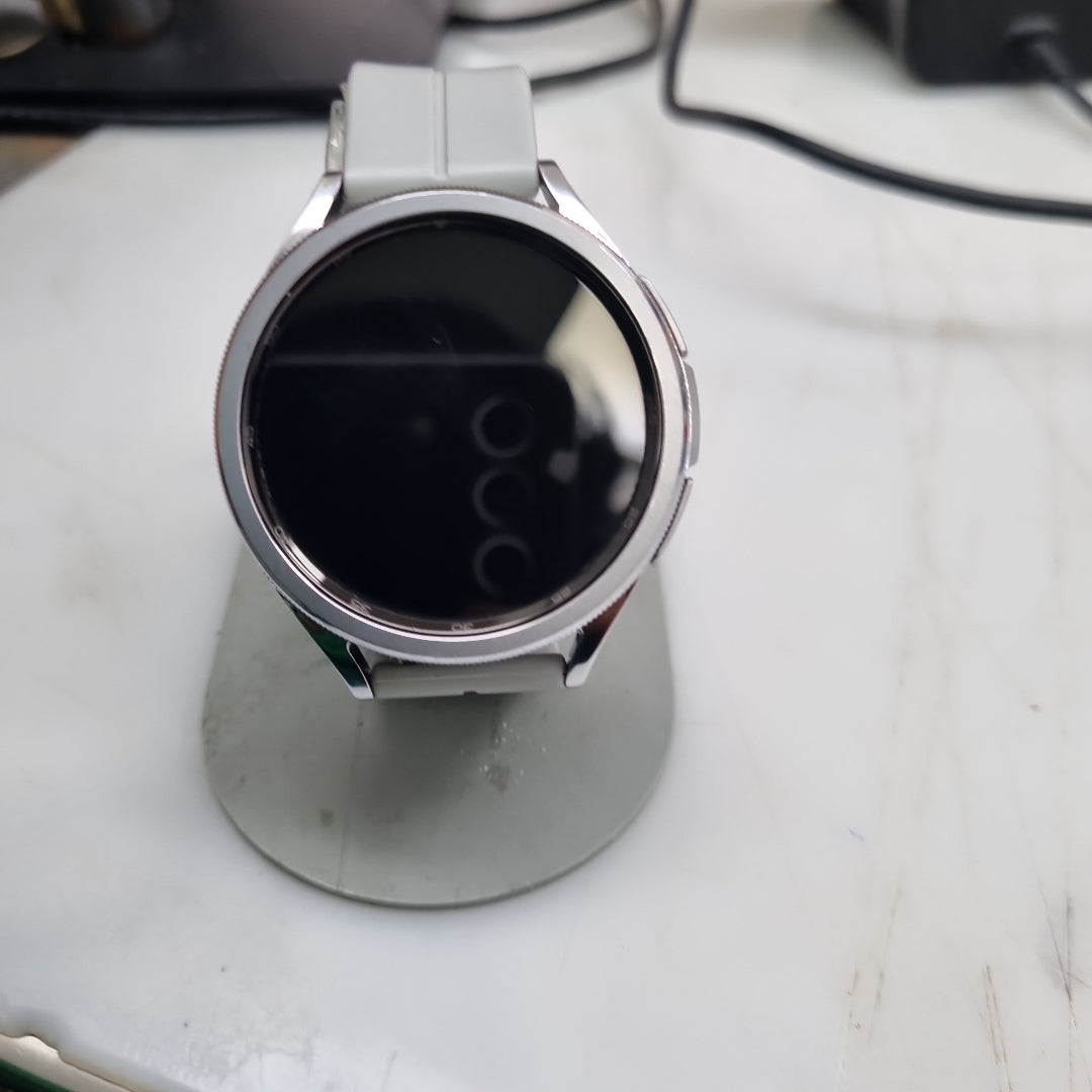SMARTWATCH SAMSUNG GALAXY WATCH 6 CLASSIC SM-R960 47 MM GPS (SEMINUEVO)