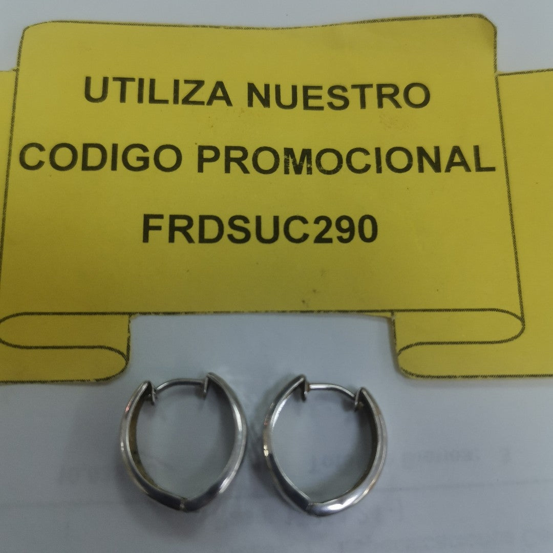 ARETES PAR ORO BLANCO 14 K 1.4 GRMS (SEMINUEVO)