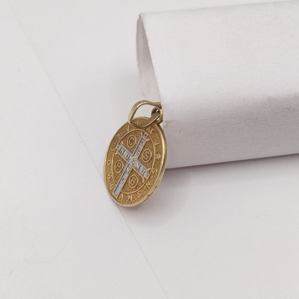 MEDALLA RELIGIOSA ORO 10 K 1.3 GRMS (SEMINUEVO)